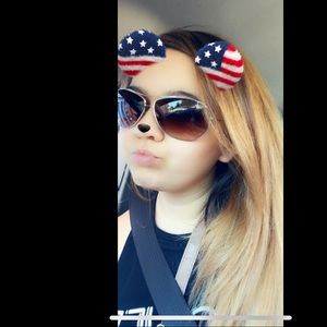 Meet your Posher, Kelly